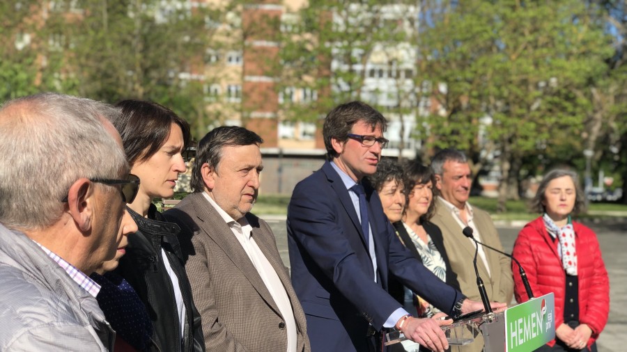 Gorka Urtaranek gizarte baliabide eta zerbitzuak areagotzeko konpromisoa hartu du, pertsona nagusiak, familiak, emakumeak, gazteak eta pertsona kalteberak artatze aldera Gorka Urtaranek gizarte baliabide eta zerbitzuak areagotzeko konpromisoa hartu du, pertsona nagusiak, familiak, emakumeak, gazteak eta pertsona kalteberak artatze aldera
