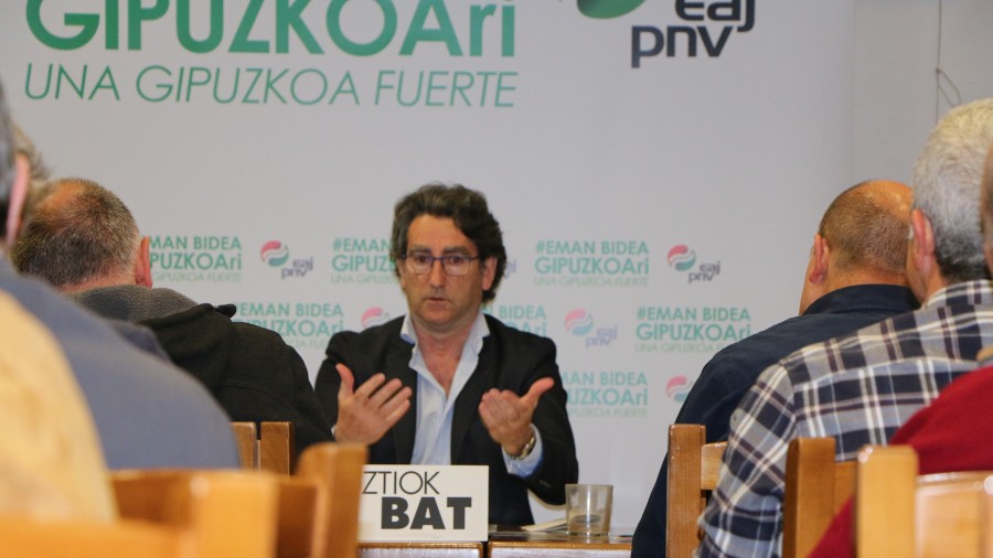 Rafael Bergaretxe Oiartzungo EAJ-PNVren alkategaiak “anbizio handiko programa egingarria” aurkeztu du Rafael Bergaretxe Oiartzungo EAJ-PNVren alkategaiak “anbizio handiko programa egingarria” aurkeztu du