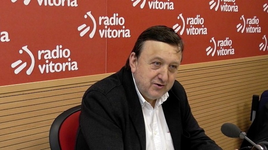 José Antonio Suso: “Lan egingo dugu inbestidura baino lehen Foru Gobernua eratzeko akordio bat adosteko” José Antonio Suso: “Lan egingo dugu inbestidura baino lehen Foru Gobernua eratzeko akordio bat adosteko”