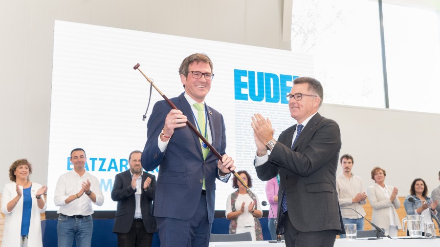El Alcalde de Vitoria-Gasteiz, Gorka Urtaran, nuevo Presidente de EUDEL El Alcalde de Vitoria-Gasteiz, Gorka Urtaran, nuevo Presidente de EUDEL