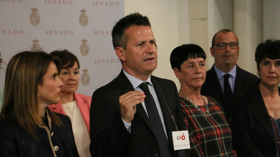 Bildarratzen iritziz, “Sanchezek badaki ez direla betetzen 155. artikulua aplikatzeko baldintzak, baina gaia erabiltzen ari da politikoki komeni zaiolako” Bildarratzen iritziz, “Sanchezek badaki ez direla betetzen 155. artikulua aplikatzeko baldintzak, baina gaia erabiltzen ari da politikoki komeni zaiolako”