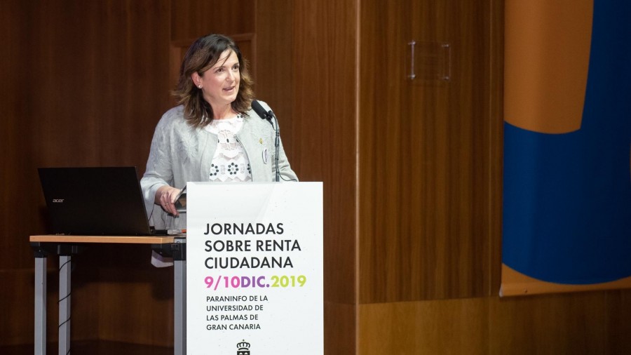 Beatriz Artolazabal: “Diru-sarrerak Bermatzeko Errentak gizarte-kohesioa areagotzen du” Beatriz Artolazabal: “Diru-sarrerak Bermatzeko Errentak gizarte-kohesioa areagotzen du”