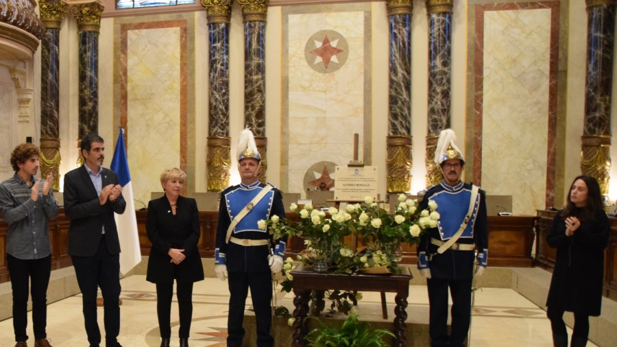Donostiako Udalak omenaldia egin dio Alfonso Morcillori bere erailketaren 25. urteurrenean Donostiako Udalak omenaldia egin dio Alfonso Morcillori bere erailketaren 25. urteurrenean