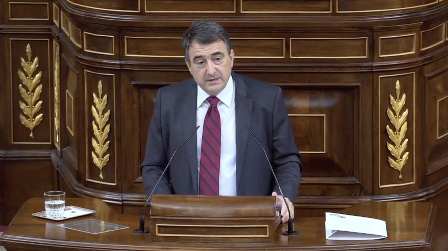 EAJren “kolaborazio leial eta zintzoa” eskaini dio Aitor Estebanek Espainian eratuko den Gobernuari, eta “ausardia eta neurritasuna” eskatu du “egiturazko arazo handiak termino demokratikoetan bideratzeko” EAJren “kolaborazio leial eta zintzoa” eskaini dio Aitor Estebanek Espainian eratuko den Gobernuari, eta “ausardia eta neurritasuna” eskatu du “egiturazko arazo handiak termino demokratikoetan bideratzeko”