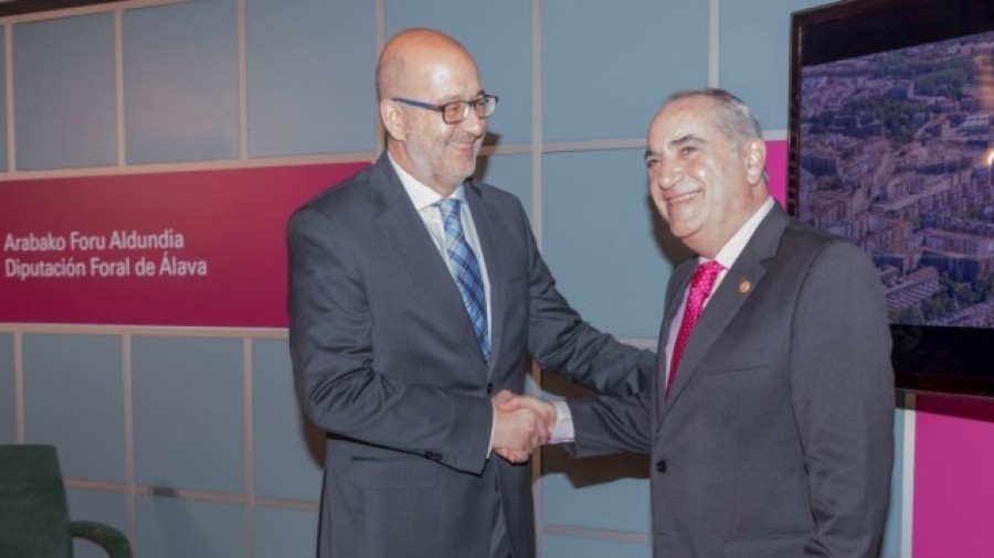 El Gobierno Vasco y la Diputación Foral colaborarán en la revisión de los Planes Territoriales Parciales de Rioja Alavesa y Álava Central El Gobierno Vasco y la Diputación Foral colaborarán en la revisión de los Planes Territoriales Parciales de Rioja Alavesa y Álava Central