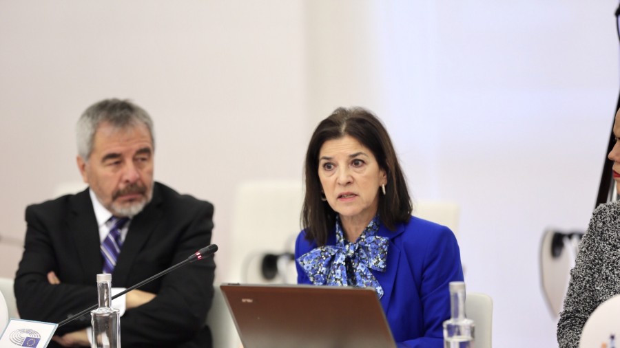 Izaskun Bilbao señala a los derechos de la ciudadanía, la economía y el derecho a decidir como claves del ‘post-Brexit‘