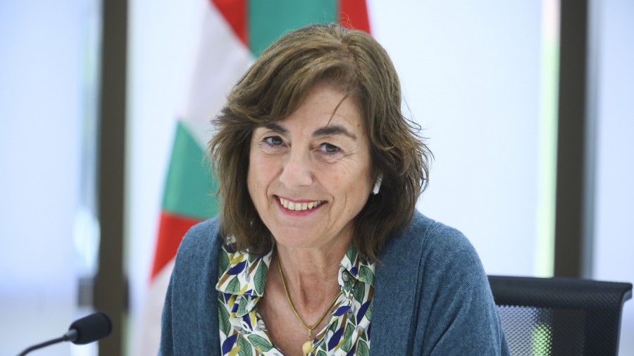 Cristina Uriartek nabarmendu du Jaurlaritzaren lehentasuna osasuna dela, eta sindikatu eta ikastetxeek ezagutzen dituztela osasun eta lan agintariek ezarritako neurriak Cristina Uriartek nabarmendu du Jaurlaritzaren lehentasuna osasuna dela, eta sindikatu eta ikastetxeek ezagutzen dituztela osasun eta lan agintariek ezarritako neurriak