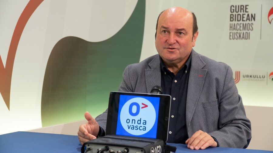 Ortuzarrek oposiziokoen erantzuna gaitzetsi du: “Atzo hauteskundeak zentzugabekeria ziren, gaur kanpaina luze eta oldarkorra nahi dute” Ortuzarrek oposiziokoen erantzuna gaitzetsi du: “Atzo hauteskundeak zentzugabekeria ziren, gaur kanpaina luze eta oldarkorra nahi dute”