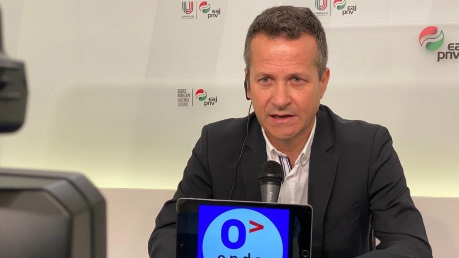 Gutxieneko Diru-Sarrerak “DSBEa eta EAJ-PNVren azken urteetako gizarte politikak balioesten dituela” aldarrikatu du Bildarratzek Gutxieneko Diru-Sarrerak “DSBEa eta EAJ-PNVren azken urteetako gizarte politikak balioesten dituela” aldarrikatu du Bildarratzek