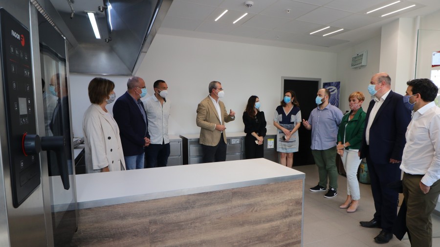Tenemos que potenciar la apuesta por la I+D+i para mantener nuestra posición en el sector de la gastronomía Tenemos que potenciar la apuesta por la I+D+i para mantener nuestra posición en el sector de la gastronomía