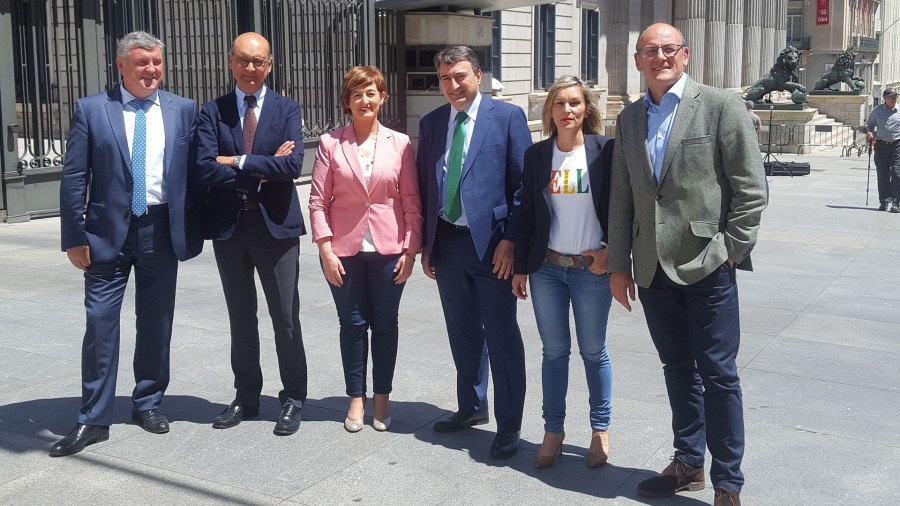 Mahastizaintza eta ardogintza sektoreko BJDetan Eskualdeko Batzorde Arautzaileak sortzea proposatu du Euskal Taldeak Mahastizaintza eta ardogintza sektoreko BJDetan Eskualdeko Batzorde Arautzaileak sortzea proposatu du Euskal Taldeak