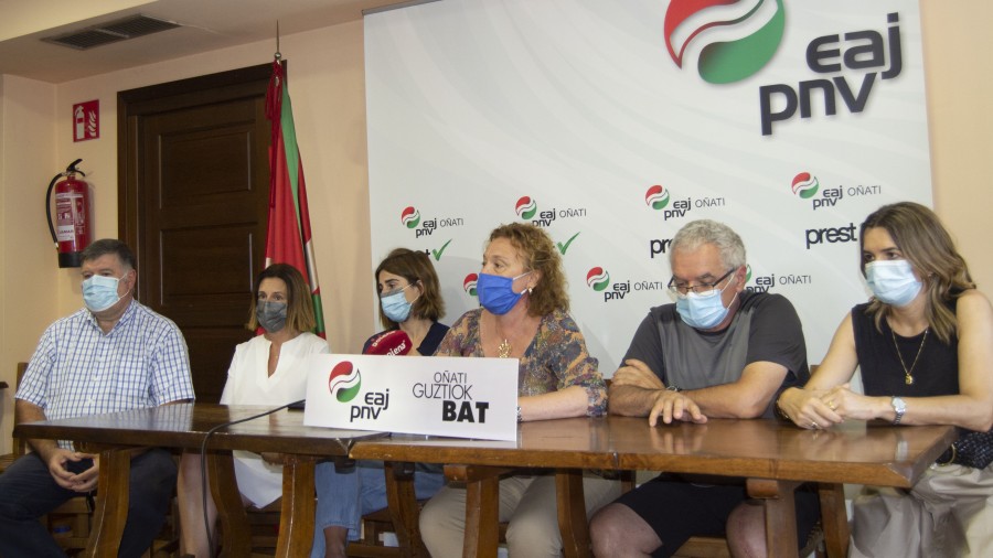 Covid-19ari elkarlanean egin diogu aurre eta ondo baloratzen dugu, nahiz eta EH Bilduk krisi-mahaia etendakoan izan duen jarrerak balorazio positibo hori lausotu duen”