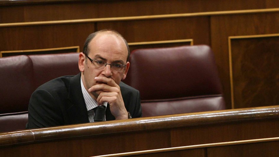 Joseba Agirretxea reclama al Ministro Planas una gestión descentralizada de los fondos europeos agrarios Joseba Agirretxea reclama al Ministro Planas una gestión descentralizada de los fondos europeos agrarios