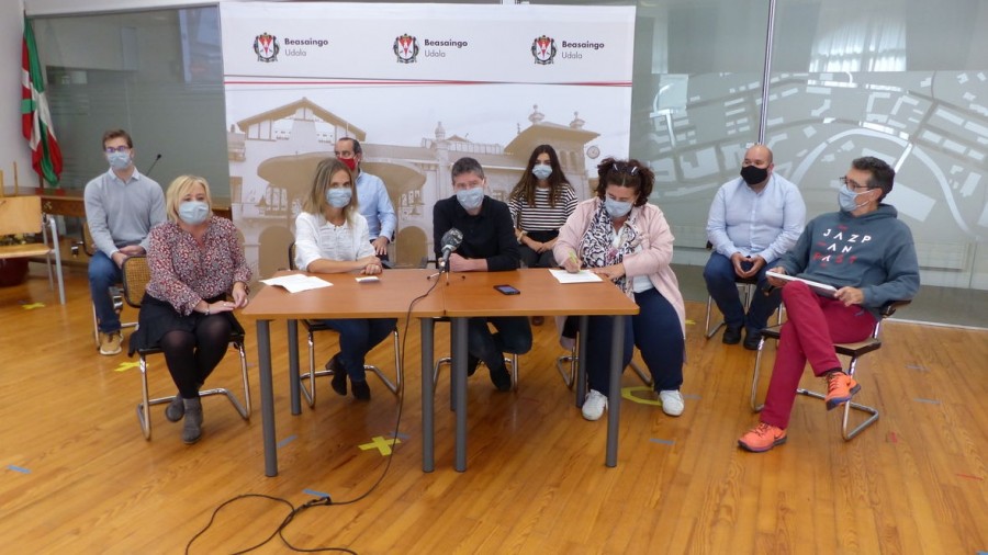 El equipo de gobierno presenta unos presupuestos dirigidos a recuperar la normalidad El equipo de gobierno presenta unos presupuestos dirigidos a recuperar la normalidad