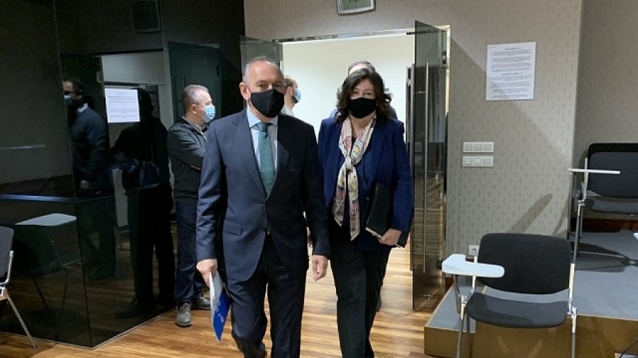 “Defizita Arabako udalekin partekatuko dugu eta Arabako erakundeek behar duten zor ahalmena bermatuko dugu” “Defizita Arabako udalekin partekatuko dugu eta Arabako erakundeek behar duten zor ahalmena bermatuko dugu”