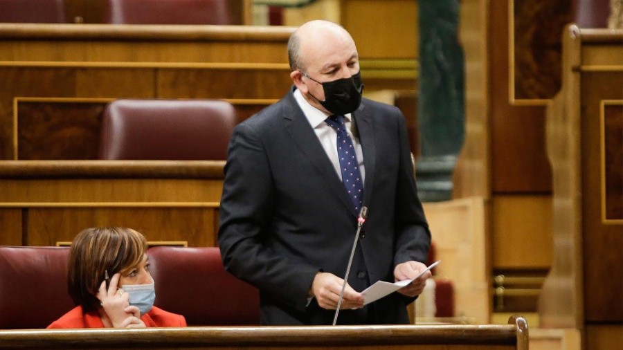 Agirretxea denuncia que el Ministro Planas no ha defendido en las negociaciones europeas de la PAC el ámbito competencial existente Agirretxea denuncia que el Ministro Planas no ha defendido en las negociaciones europeas de la PAC el ámbito competencial existente