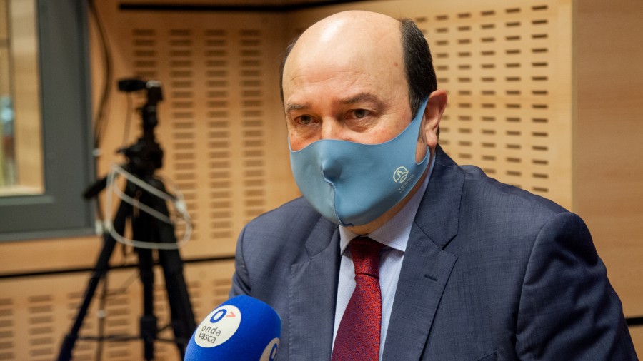 Ortuzar: “Sagarduik gure babes osoa dauka: atzo azalpen guztiak eman zituen eta orain dagokigu pandemiari aurre egiteko lana egiten uztea” Ortuzar: “Sagarduik gure babes osoa dauka: atzo azalpen guztiak eman zituen eta orain dagokigu pandemiari aurre egiteko lana egiten uztea”
