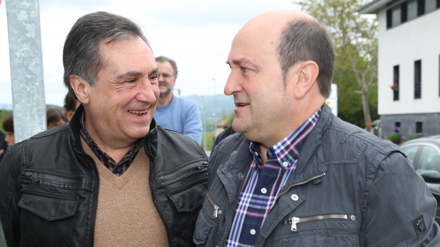 Xabier Agirre: un abertzale todoterreno, un aurreskulari de la política.<br/>Por Andoni Ortuzar Xabier Agirre: un abertzale todoterreno, un aurreskulari de la política.<br/>Por Andoni Ortuzar