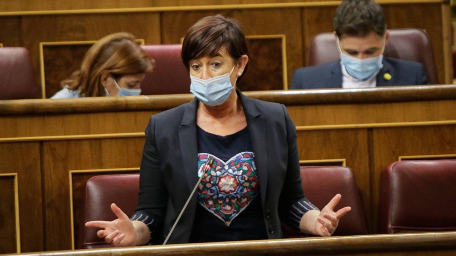 Euskal Taldeak salatu du Espainiako gobernuak alarma egoera ez luzatzeko erabakian “aldebakartasuna” “presa” eta “arduragabekeria” antzeman dituela Euskal Taldeak salatu du Espainiako gobernuak alarma egoera ez luzatzeko erabakian “aldebakartasuna” “presa” eta “arduragabekeria” antzeman dituela