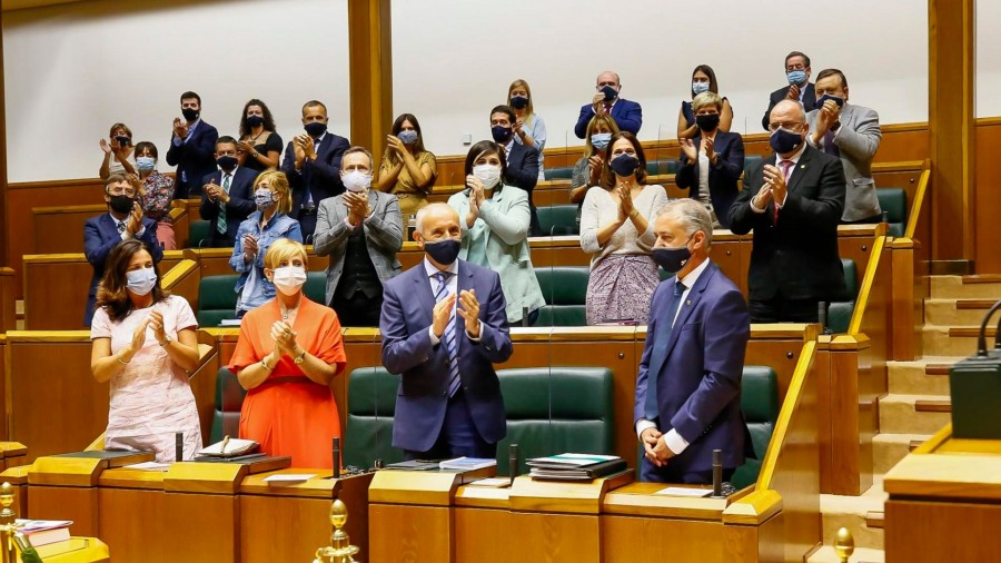 Eficaz lucha contra la pandemia, refuerzo de los servicios sociales y reactivación de la economía y el empleo, hitos del primer año de legislatura Eficaz lucha contra la pandemia, refuerzo de los servicios sociales y reactivación de la economía y el empleo, hitos del primer año de legislatura