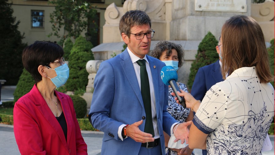 La portavoz jeltzale asiste a la presentación CitiES 2030 en el Senado con la participación de Vitoria-Gasteiz como capital vasca La portavoz jeltzale asiste a la presentación CitiES 2030 en el Senado con la participación de Vitoria-Gasteiz como capital vasca