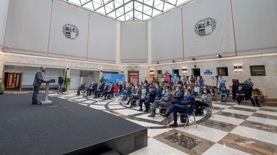 Lehendakari Urkullu: “Iniciamos una nueva etapa, es el momento del relanzamiento de Euskadi” Lehendakari Urkullu: “Iniciamos una nueva etapa, es el momento del relanzamiento de Euskadi”