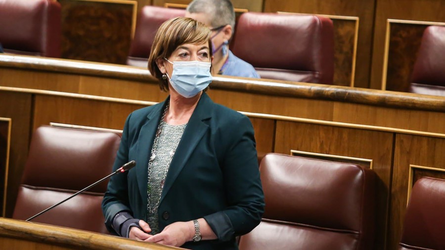 Euskal Taldeak ezkerrari deitoratu dio kalamuaren legearen inguruko legeriarekin lasterketako buru nahi izatea Euskal Taldeak ezkerrari deitoratu dio kalamuaren legearen inguruko legeriarekin lasterketako buru nahi izatea