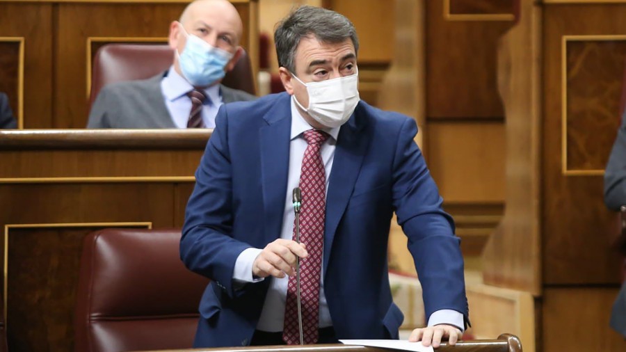 Aitor Esteban reclama a Pedro Sánchez “organismos neutrales” para la solución de problemas políticos e institucionales Aitor Esteban reclama a Pedro Sánchez “organismos neutrales” para la solución de problemas políticos e institucionales