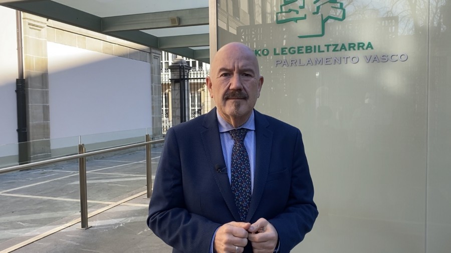 EAJ-PNV, PSE-EE y Podemos impulsan en el Parlamento la reforma de la “ley trans”, un paso más en la lucha por la igualdad EAJ-PNV, PSE-EE y Podemos impulsan en el Parlamento la reforma de la “ley trans”, un paso más en la lucha por la igualdad