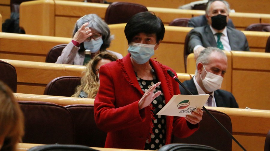 Nerea Ahedok etxeko langileentzako LANEren hitzarmena berresteko premiatu du Espainiako Gobernua