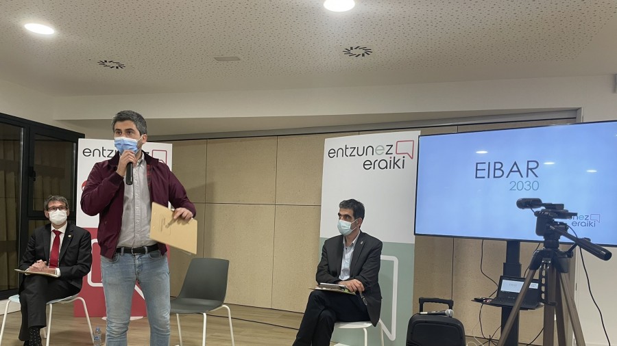2030erako Eibarren mugikortasuna eraldatzearen alde egin du EAJk