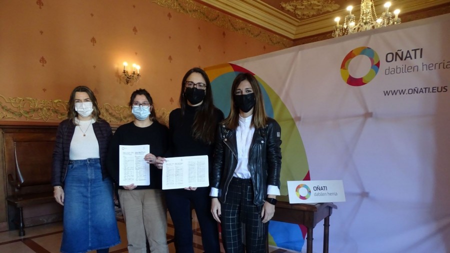 EAJ-PNV hasieratik aritu da Parte-Hartze Araudi berriaren alde lanean, tresna ezin hobea baita oñatiarrek politikan aktiboki parte hartzeko EAJ-PNV hasieratik aritu da Parte-Hartze Araudi berriaren alde lanean, tresna ezin hobea baita oñatiarrek politikan aktiboki parte hartzeko