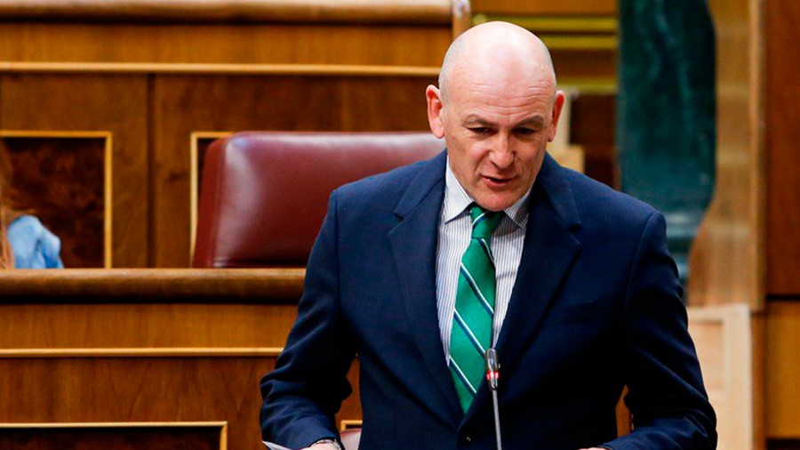 Joseba Agirretxea denuncia la exclusión “injusta e incomprensible” de la bonificación al combustible a la flota pesquera de altura Joseba Agirretxea denuncia la exclusión “injusta e incomprensible” de la bonificación al combustible a la flota pesquera de altura