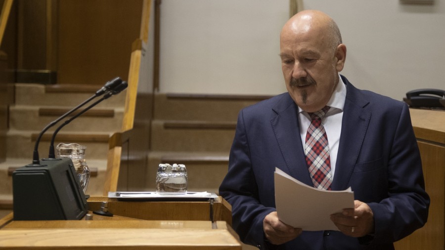 Iturrate acusa al PP de volver a utilizar el “comodín” de ETA para no reconocer a las víctimas del franquismo y la Guerra Civil Iturrate acusa al PP de volver a utilizar el “comodín” de ETA para no reconocer a las víctimas del franquismo y la Guerra Civil