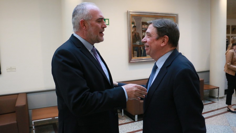 Juan Carlos Medina reclama al ministro Planas que solicite a la Comisión Europea que elimine o suspenda cautelarmente la restricción a varias zonas de pesca