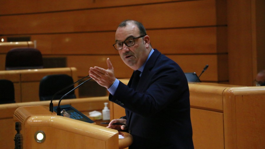 Luke Uribe-Etxebarriak salatu eta gaitzetsi egin du PSOEk Europar Batasunean euskara, katalana eta galiziera ofizialtasunera bultzatzea galarazi izana Luke Uribe-Etxebarriak salatu eta gaitzetsi egin du PSOEk Europar Batasunean euskara, katalana eta galiziera ofizialtasunera bultzatzea galarazi izana