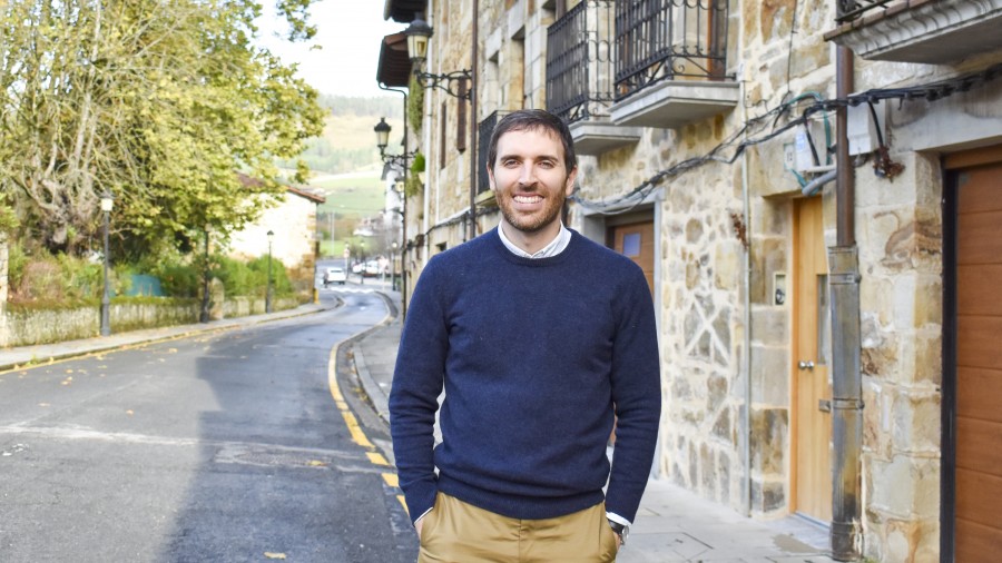 Mikel Arruabarrena Azpitartek Elorrioko Alkatetzarako hautagaitza onartu du “gure udalerria biziberritzeko” erronkari heltzeko Mikel Arruabarrena Azpitartek Elorrioko Alkatetzarako hautagaitza onartu du “gure udalerria biziberritzeko” erronkari heltzeko