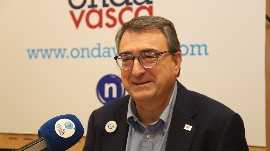 Estebanek Espainiako gobernuari erreklamatu dio garraioari aplikatutako deskontuak luzatzea “logikoena baita neurria erabaki zuenak hemendik aurrera ere mantentzea” Estebanek Espainiako gobernuari erreklamatu dio garraioari aplikatutako deskontuak luzatzea “logikoena baita neurria erabaki zuenak hemendik aurrera ere mantentzea”