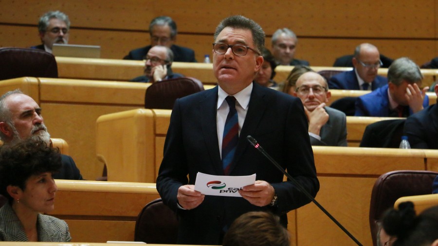 Imanol Landak heriotza aseguruetarako erregistro publikorik eza zuzentzeko eskatu dio Justizia ministroari Imanol Landak heriotza aseguruetarako erregistro publikorik eza zuzentzeko eskatu dio Justizia ministroari