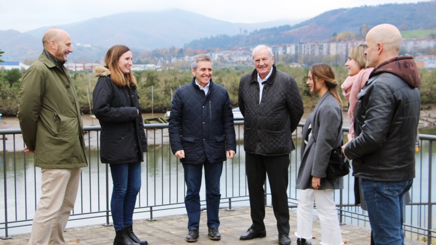 EAJ-PNV anbulatorio berriarekin konprometituta dago, eta Santanori hau martxan jartzea ez blokeatzeko eskatu dio EAJ-PNV anbulatorio berriarekin konprometituta dago, eta Santanori hau martxan jartzea ez blokeatzeko eskatu dio