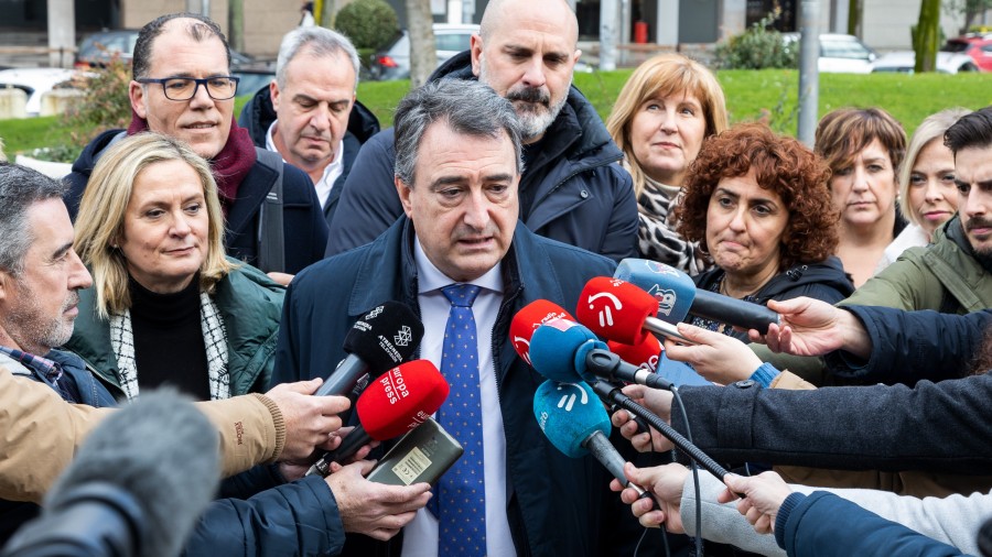 Harrera indibidualizatua defendatu du EAJ-PNVk, Espainiako gobernuak Gasteizen proiektatzen duen makrozentroaren aurrean Harrera indibidualizatua defendatu du EAJ-PNVk, Espainiako gobernuak Gasteizen proiektatzen duen makrozentroaren aurrean