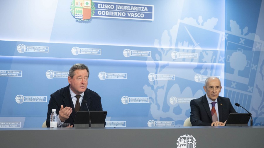 El Gobierno Vasco aprueba ayudas para familias con hijos e hijas menores de 3 años de 200 euros mensuales El Gobierno Vasco aprueba ayudas para familias con hijos e hijas menores de 3 años de 200 euros mensuales