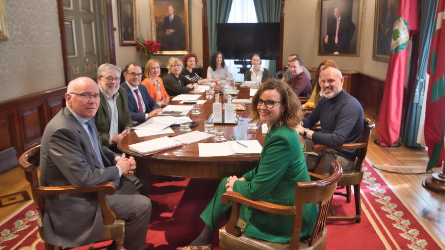 Los municipios de Bizkaia recibirán 28,3 millones de euros adicionales de Udalkutxa y del Fondo Municipal de Servicios Sociales Los municipios de Bizkaia recibirán 28,3 millones de euros adicionales de Udalkutxa y del Fondo Municipal de Servicios Sociales