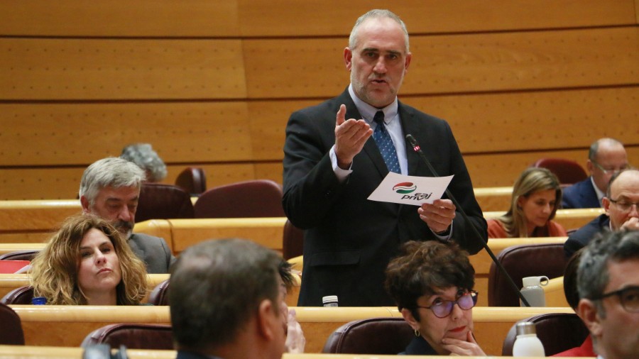 Juan Carlos Medina requiere al ministro Planas a que garantice la actividad pesquera ante las “injustas y desproporcionadas” limitaciones de la Comisión Europea