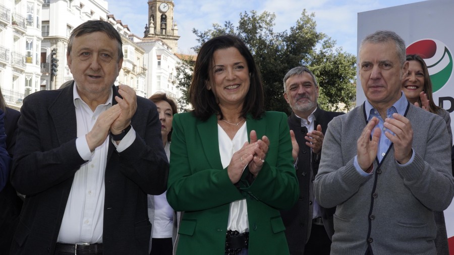 Beatriz Artolazabal presenta su proyecto para que Vitoria-Gasteiz avance con “rumbo claro, ambición y colaboración” Beatriz Artolazabal presenta su proyecto para que Vitoria-Gasteiz avance con “rumbo claro, ambición y colaboración”