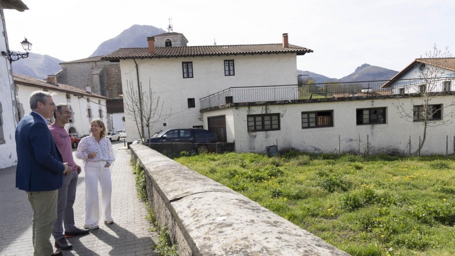 La Diputación potenciará la oferta de vivienda en los municipios pequeños a través de Etorlur La Diputación potenciará la oferta de vivienda en los municipios pequeños a través de Etorlur