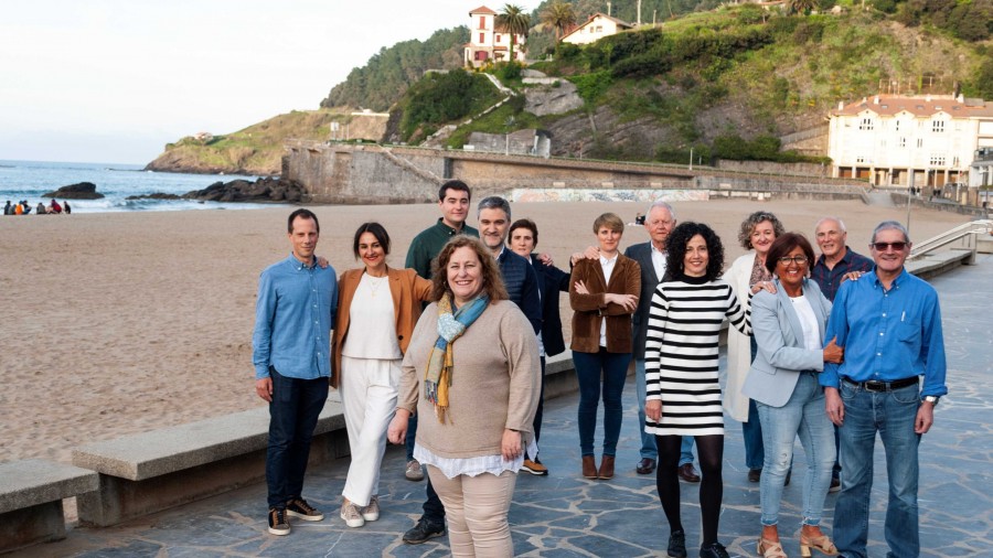 Tenemos por delante la responsabilidad de dar respuesta a la confianza que la ciudadanía a depositado en nuestro proyecto Tenemos por delante la responsabilidad de dar respuesta a la confianza que la ciudadanía a depositado en nuestro proyecto