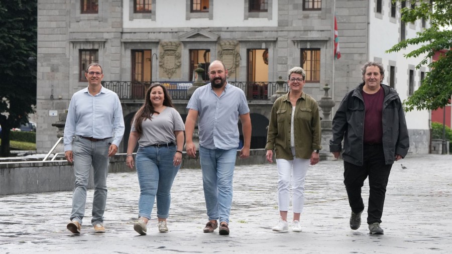 EAJ-PNVk politika positiboak eta proposamen eraikitzaileak sustatzen jarraituko du oposiziotik