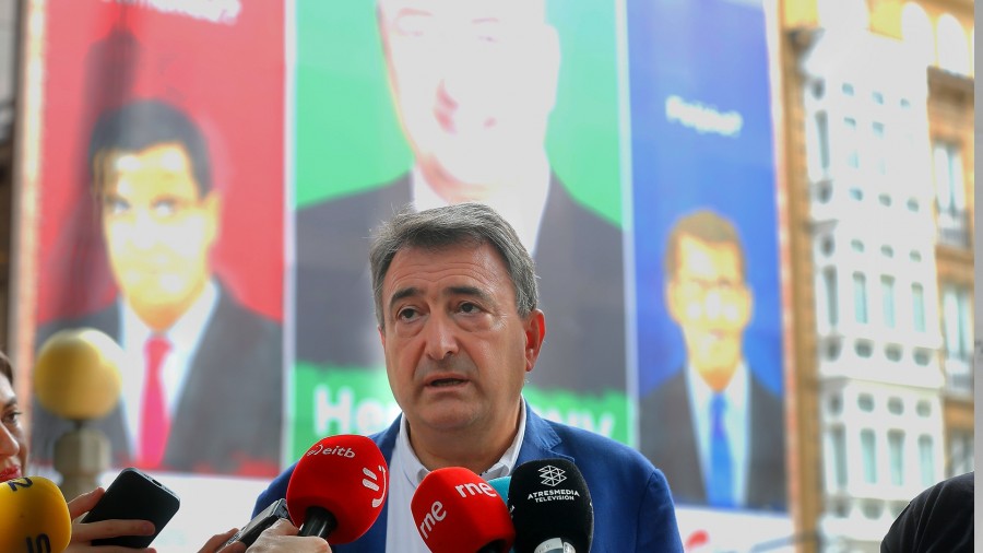 Aitor Esteban “oso pozik” Guggenheim Urdaibairi buruzko aurrekontu-akordioa betetzearekin: “Horretarako gaude Kongresuan, proiektuak aurrera ateratzeko” Aitor Esteban “oso pozik” Guggenheim Urdaibairi buruzko aurrekontu-akordioa betetzearekin: “Horretarako gaude Kongresuan, proiektuak aurrera ateratzeko”