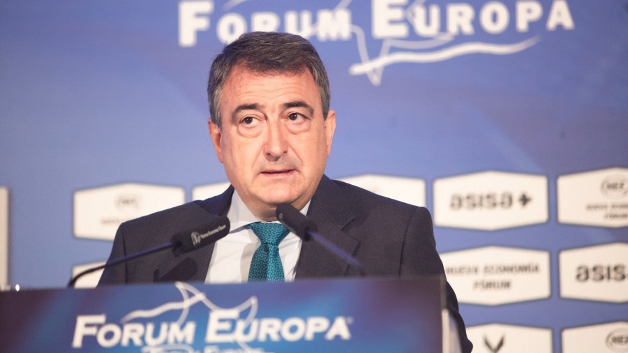 Aitor Estebanek Madrilen aldarrikatu du EAJk mende luze bat daramala Gorteetan “gizartearen ongizatearen mesedetan lan egiten eta Euskadi defendatzen” Aitor Estebanek Madrilen aldarrikatu du EAJk mende luze bat daramala Gorteetan “gizartearen ongizatearen mesedetan lan egiten eta Euskadi defendatzen”
